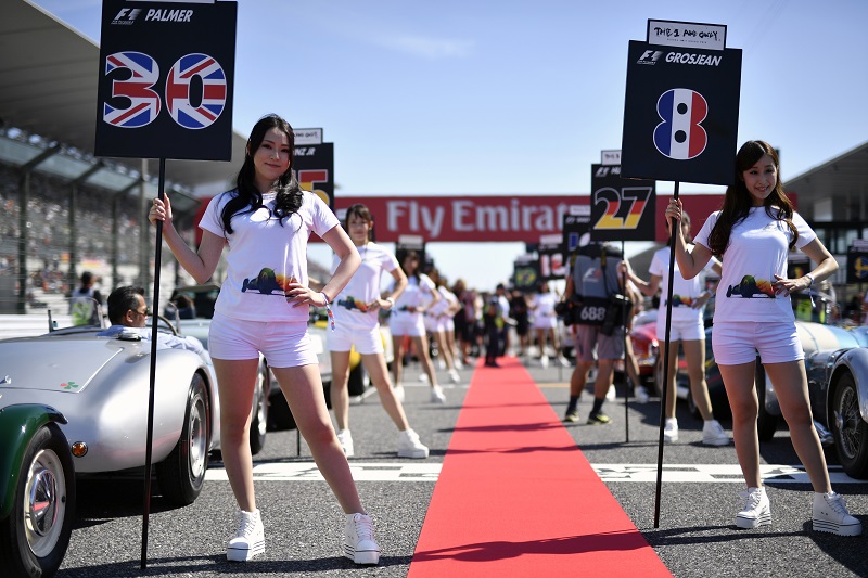 ЛЕПОТИЦЕ ПОНОВО У ФОРМУЛИ 1: Русија жели да врати грид девојке уочи трке у Сочију